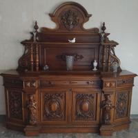 MOBILI D'ARTE IN MASSELLO DI NOCE NAZIONALE