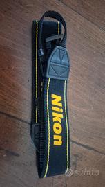 TRACOLLA NIKON NUOVA