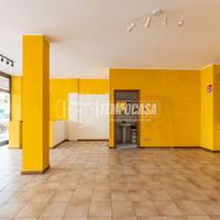 Negozio, Via Venino 4/3 - Settimo Milanese