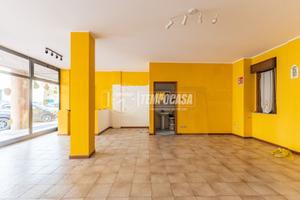 Negozio, Via Venino 4/3 - Settimo Milanese