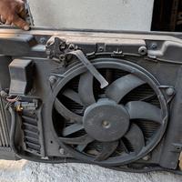 Citreon C4 berlina 2008 - Radiatore con ventola