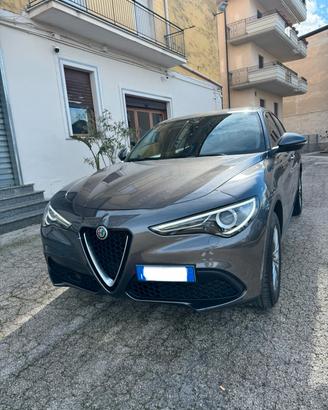 Alfa Romeo Stelvio 2.2 Turbodiesel 190 CV AT8 Q4 S