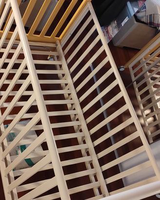 lettino con sponde ribaltabili