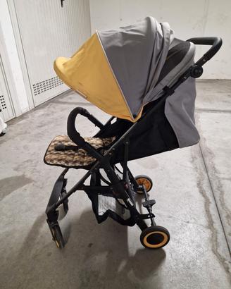 passeggino ultra leggero e compatto 