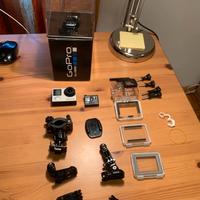 GoPro Hero 4 Silver + accessori