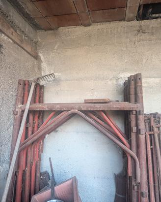Ponteggi cantiere. Kit