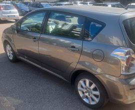 TOYOTA Corolla Verso 2005