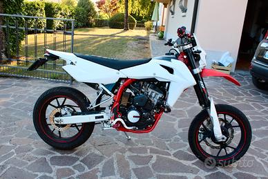 Swm 125 (2022)- scarico scalvini