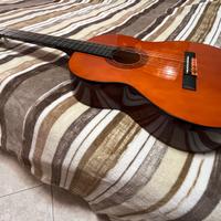 Chitarra classica EKo usata pochissimo