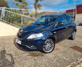 LANCIA Ypsilon tetto full 2016