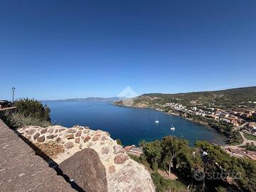 4 LOCALI A CASTELSARDO