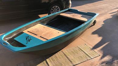 Barca in vetroresina 330 cm