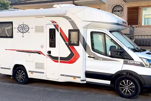 Camper Challenger semintegrale Ford Transit 170cv