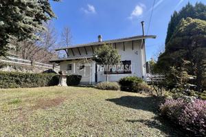 VILLA INDIPENDENTE CON PARCO DI 2000MQ