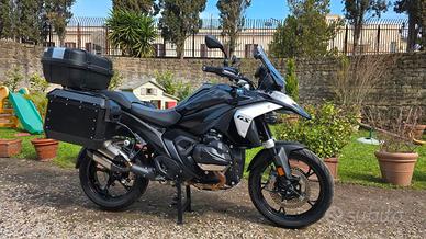 GS 1300 Triple Black 02/2024