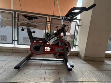 Spin bike TOORX SRX 70 – bici da spinning indoor