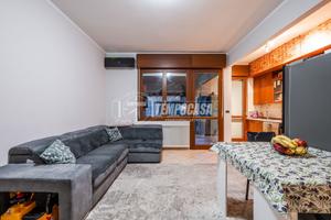 Trilocale al secondo piano con garage