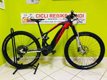 Bicicletta E-MTB FANTIC XTF 1.5 carbon