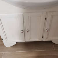 Mobile bagno con lavandino
