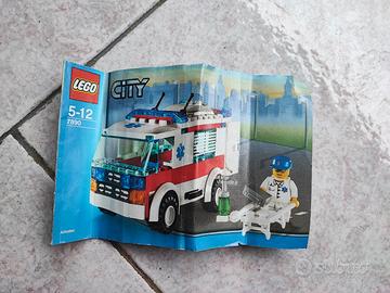 Lego City Ambulanza 7890