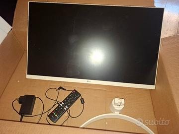 SMART TV LG 27 POLLICI  BIANCA