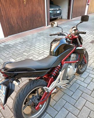 moto Kawasaki er6n 