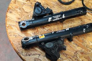 Gambali forcella DUCATI PANTAH 500 SL