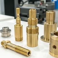 Artigiano tornitore manuale