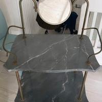 Toilette in marmo e ottone del 900