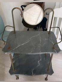 Toilette in marmo e ottone del 900