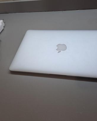 Macbook air (2015)