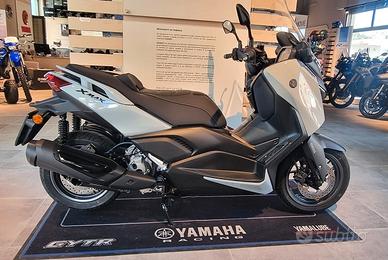 Yamaha X-Max 300 TECH MAX + 2026 Tuo da € 77,00 al