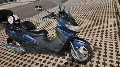 Suzuki AN Burgman 400