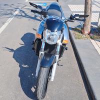 Suzuki gsr 600 2010