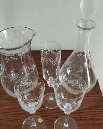 Servizio completo bicchieri e brocche, 34 pezzi