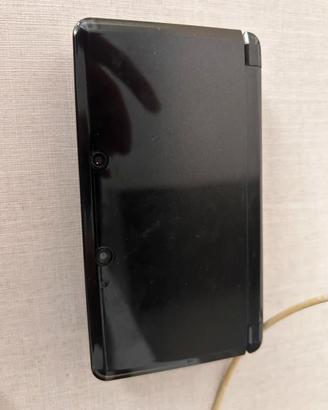 Nintendo 3DS nera,piu base di ricarica