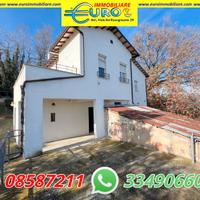 Casa indipendente con 3.000 mq di giardino