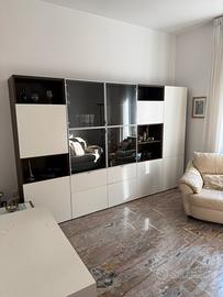 Armadio con vetrinetta per salotto o studio