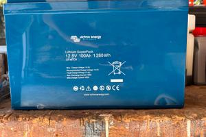 Victron batteria servizi Litio 100Ah