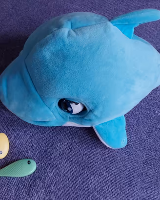 Delfino interattivo blu blu