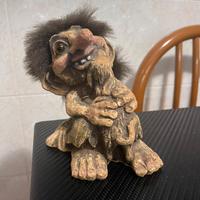 Nyform troll - con cucciolio