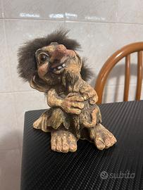 Nyform troll - con cucciolio