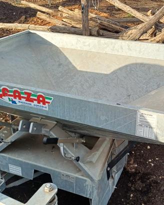 Attrezzature agricole praticamente nuove