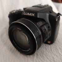 Panasonic Lumix DMC-FZ200 Leica