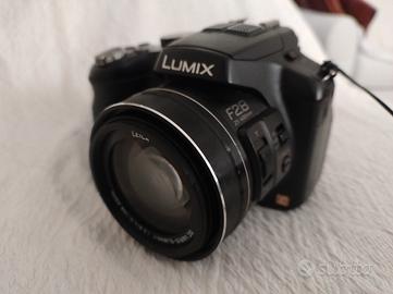 Panasonic Lumix DMC-FZ200 Leica