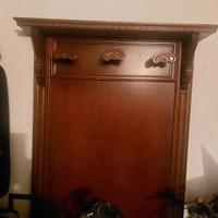 appendiabiti e tavolo piu sedie anni 80  legno