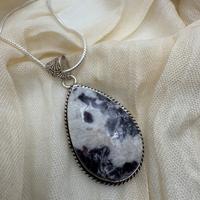 Ciondolo con Lepidolite placcato argento 925