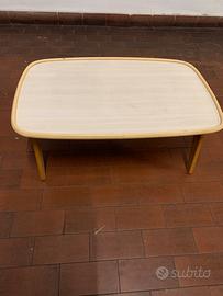 Tavolino pasti a letto