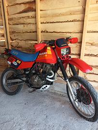 Suzuki DR600 1985