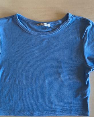 Maglietta Crop Top azzurro cielo di ZARA